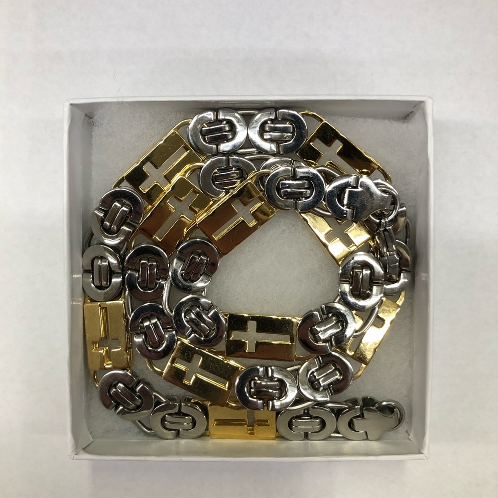 Silver with gold field